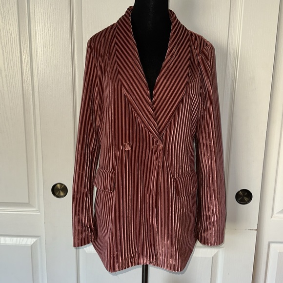 Nasty Gal Jackets & Blazers - NASTY GAL PINK STRIPED VELVET OVERSIZED BLAZER MOB WIFE